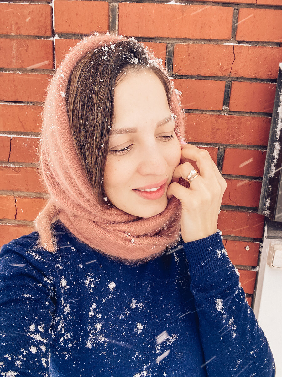 Косынка из пуха норки на машине