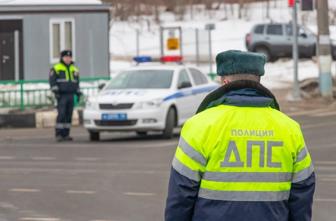 Эвакуация автомобиля на штрафную стоянку: за что могут забрать и как  оспорить? | В гостях у Фемиды | Дзен