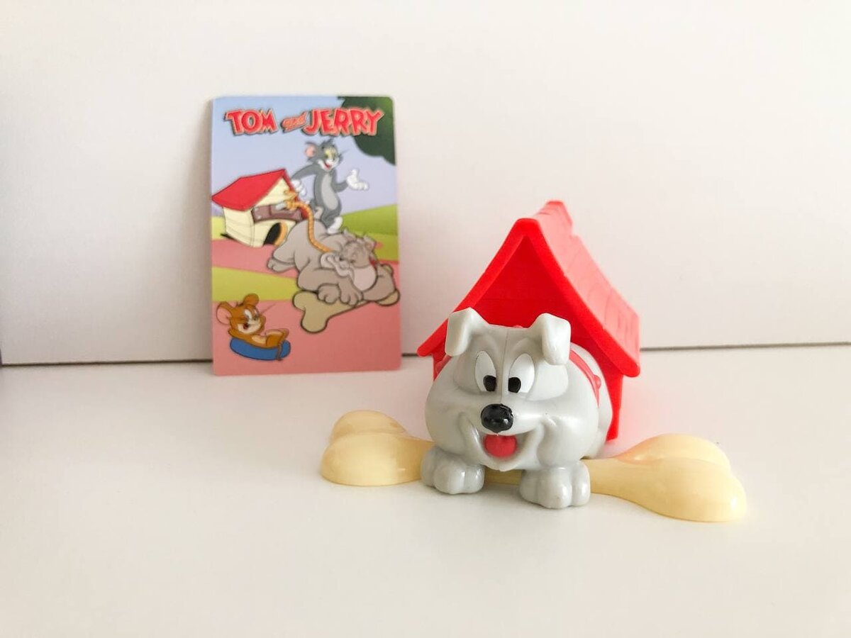 Фигурка с карточкой