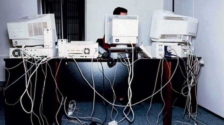 Сетевой администратор, 2000-е годы.