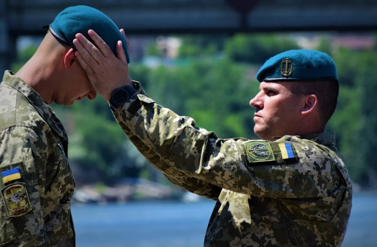 Морская пехота Украины сменила головной убор и снова «прокололась»