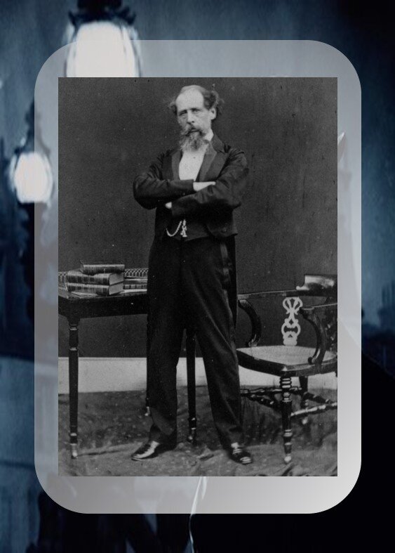 Так и представляю голос Диккенса: "Что кошка? Кого ты еще без меня ночами читаешь?"