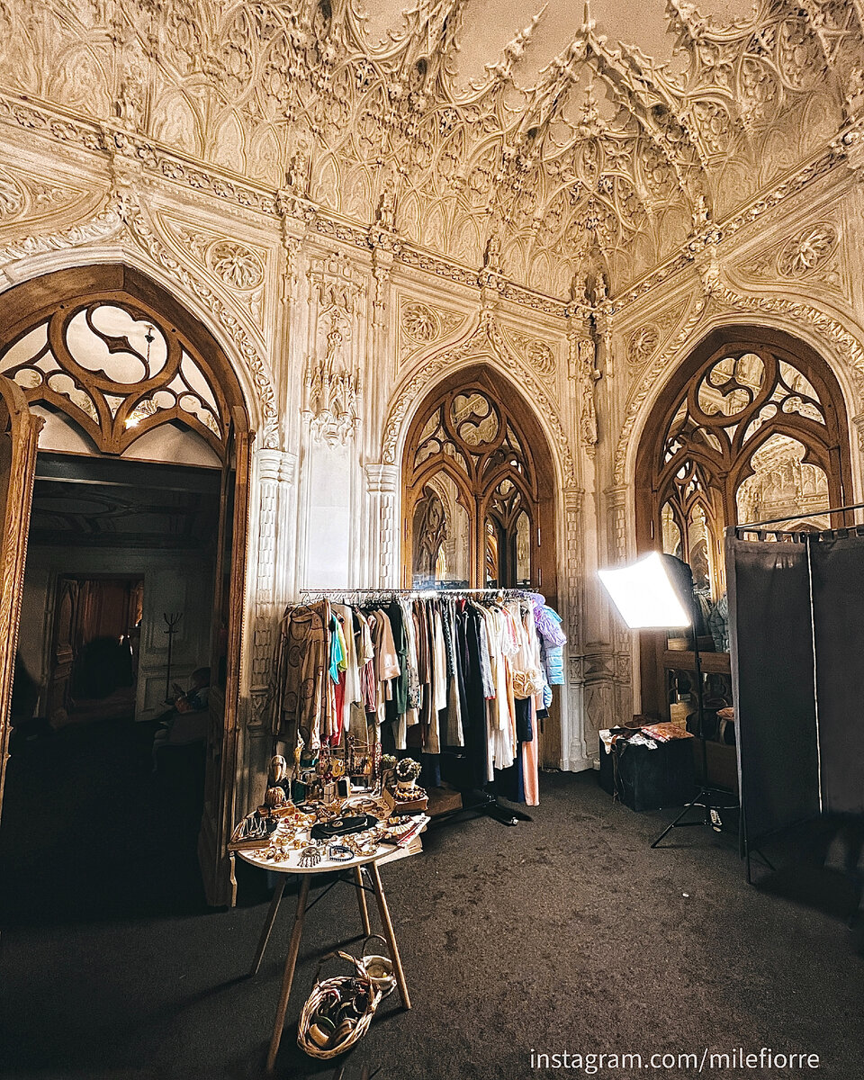 Бальный зал усадьбы. Фото автора