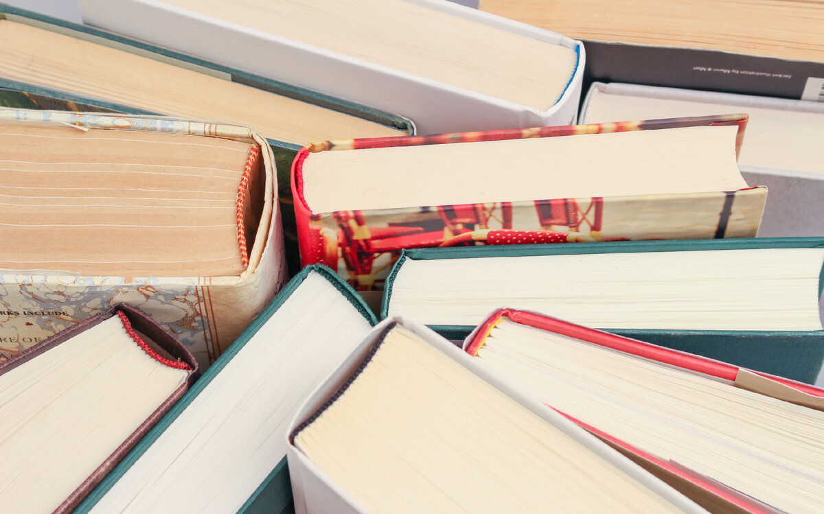За все время наверно я прочитала тысячт книг?! Нужно посчитать