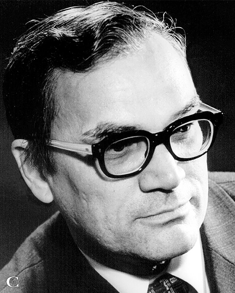 Спасибо поэту-фронтовику за стихи. Фото Яндекс.Картинки. 