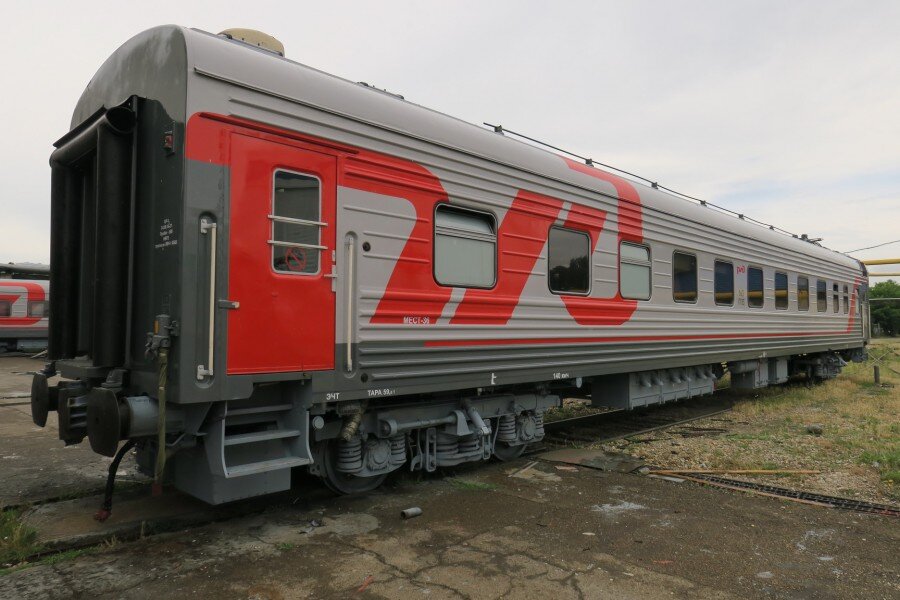 61-4440 вагон пассажирский купейный. Вагон твз 61-4440. Фирменный поезд урал. Как выглядит пассажирский вагон. Tillig 501206.