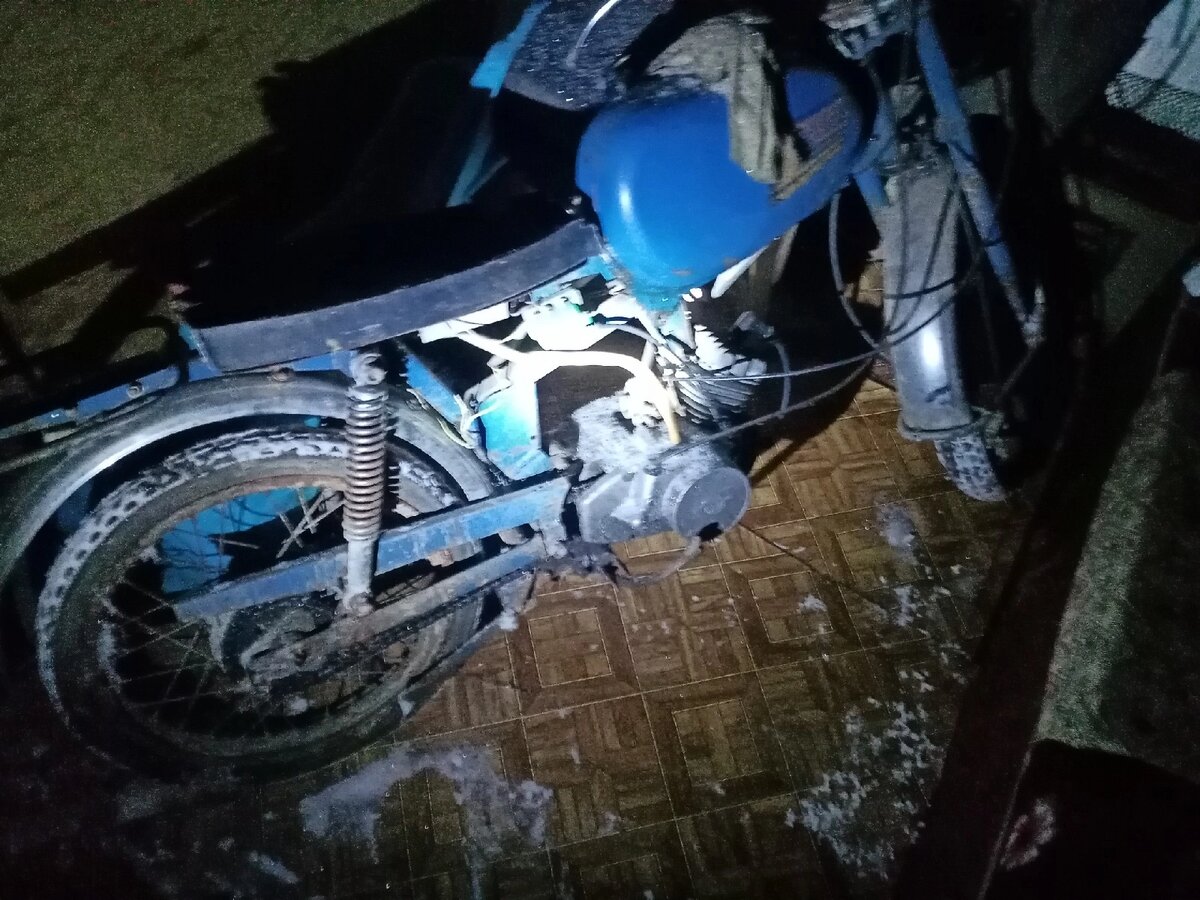 Фото было сделано после того как мы забрали его со свалки. 