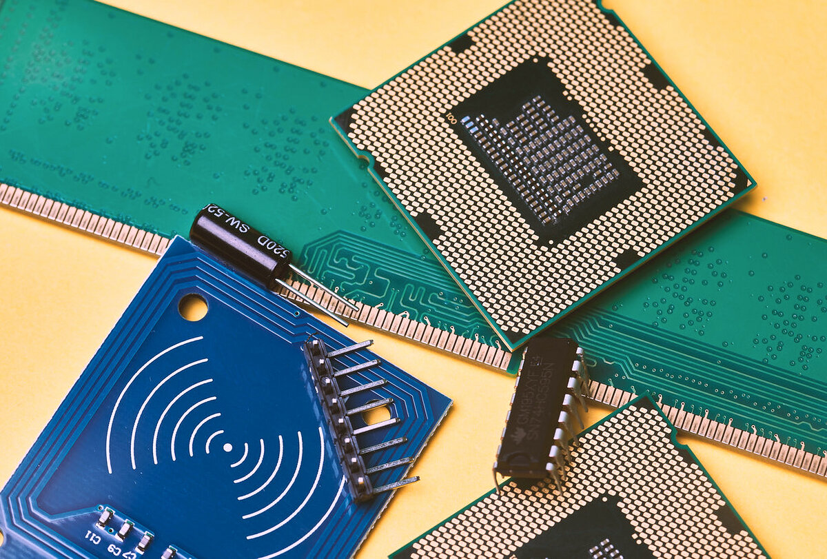 Монополия электроники. Почему почти все полупроводники делают Китай ...