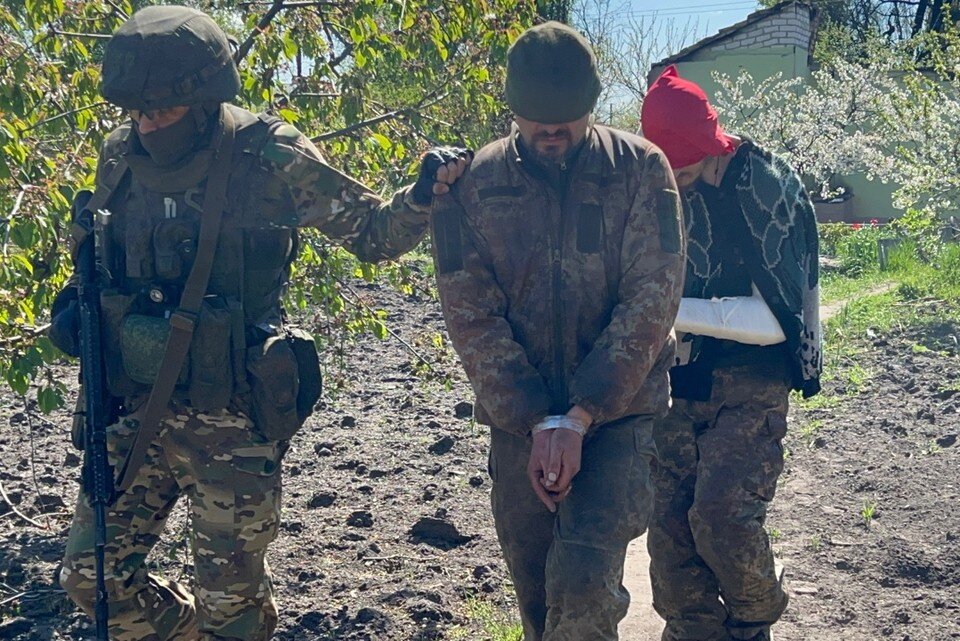     Попавшие в плен украинские военнослужащие рассказывают о моральном разложении личного состава их частей и нежелании воевать Александр КОЦ