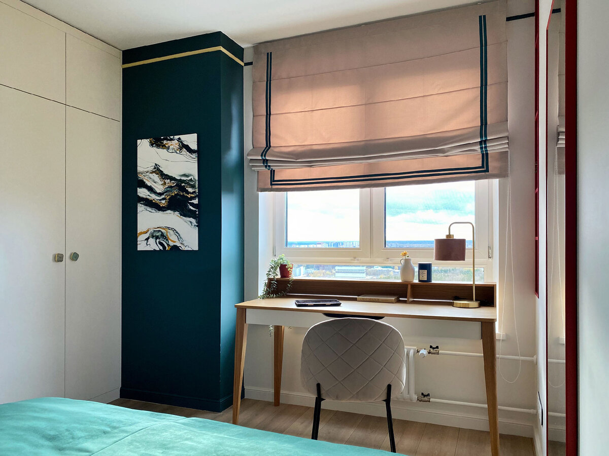 Проект дизайн-студии ONE LINE. Шкаф на заказ, письменный стол - Lulu Space. 