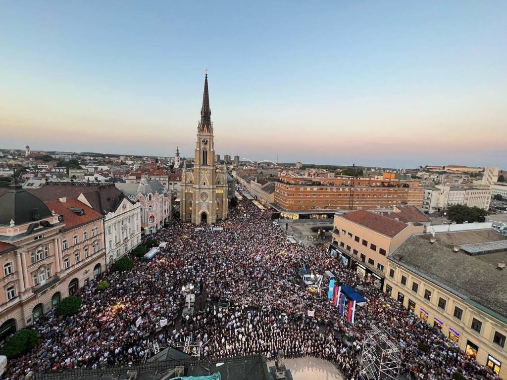 Митинг в Нови Саде