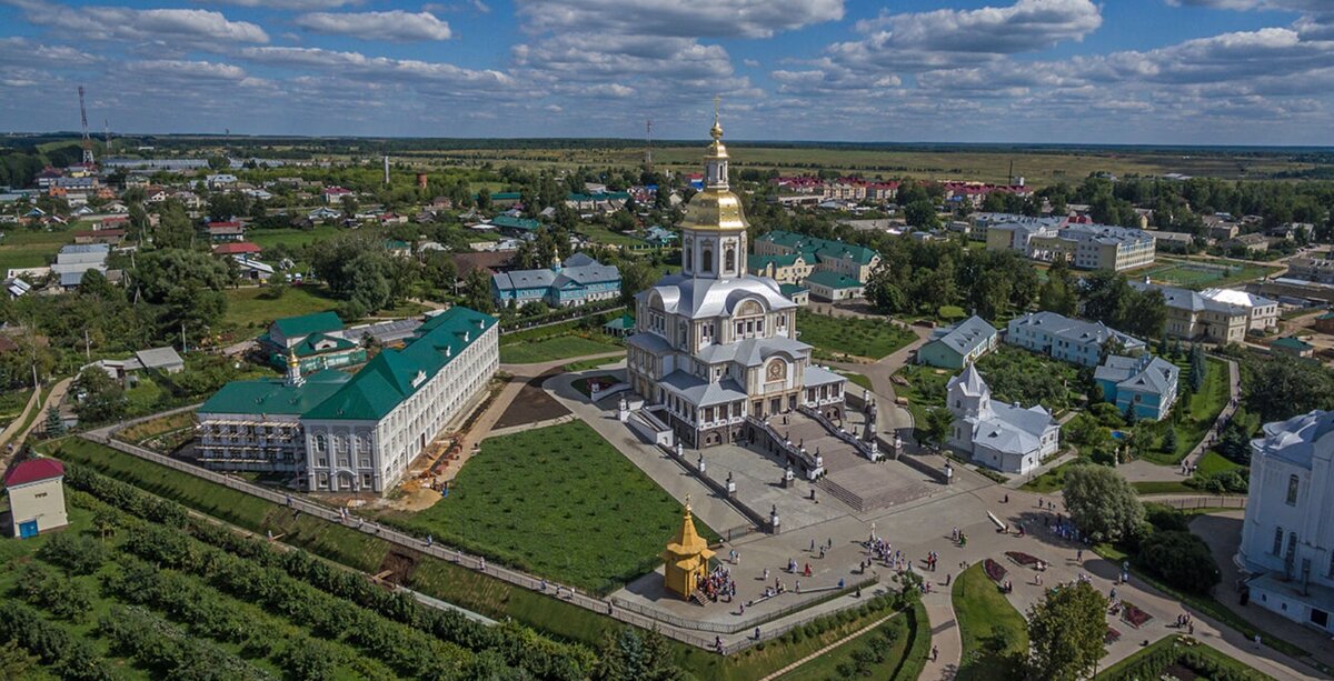 Дивеево монастырь территория