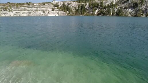 Бархатный сезон на красивейшем Мраморном озере с водой небесно-изумрудного цвета. Как здесь отдыхают люди сегодня. 16.09.2022