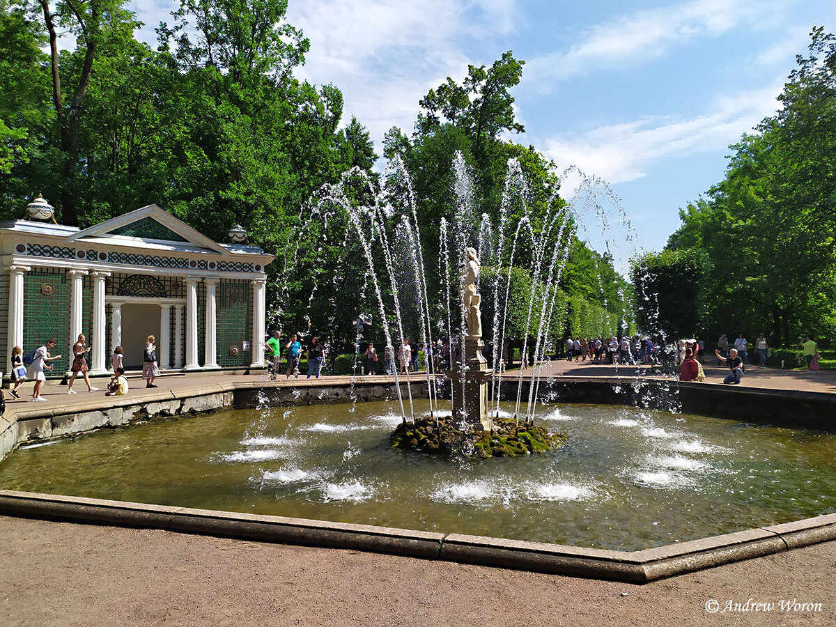 Фонтан Адам