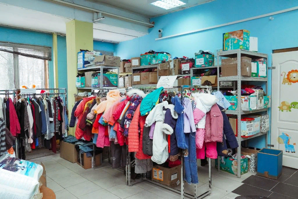 Поможем отцу, который один воспитывает семерых детей | VK Добро | Дзен