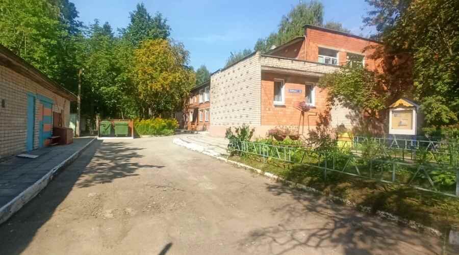 Садик. Фото из интернета. Источник: https://yandex.ru/maps/org/munitsipalnoye_byudzhetnoye_doshkolnoye_obrazovatelnoye_uchrezhdeniye_detskiy_sad_150/1017577224/gallery/?ll=43.967971%2C56.238181&photos%5Bbusiness%5D=1017577224&photos%5Bid%5D=urn%3Ayandex%3Asprav%3Aphoto%3A5099617-2a00000182bad2babf0314d048840e518afd&z=13.8