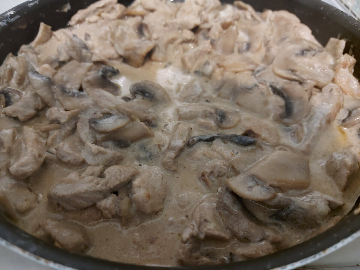 Мясо по-цюрихски.