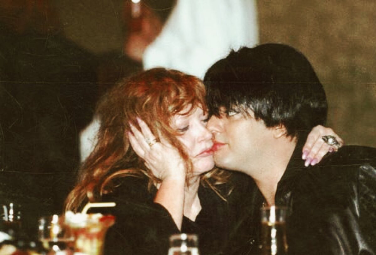 «Иногент» Алла Пугачёва: пикантные и неприличные факты из жизни знаменитой Примадонны за которые моей бабушке стало стыдно