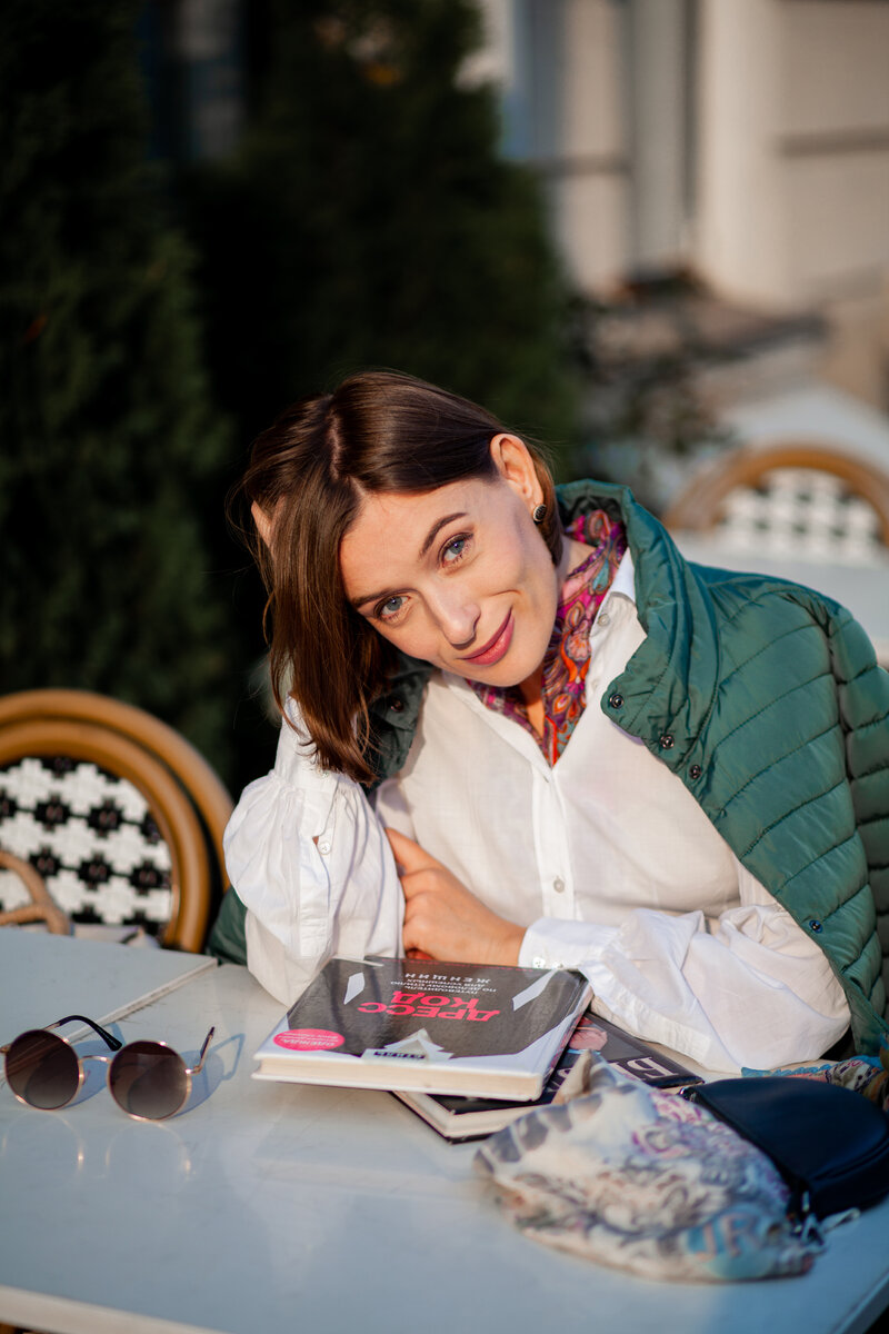 Алена Калистратова. Стилист, исследователь моды. Контакты и услуги: https://alenakalistratova.ru Запись на консультацию:Watsapp/Telegram +79601939949