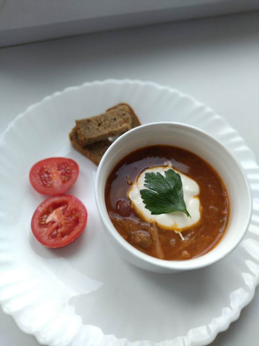  Хорошо подавать со сметаной. Очень вкусный и питательный обед.