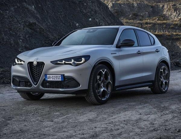     Alfa Romeo Stelvio и Giulia. Фото Alfa Romeo