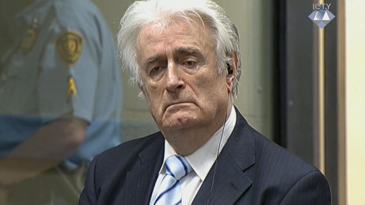    Экс-президент Республики Сербской в Боснии и Герцеговине Радован Караджич во время суда Международного трибунала в Гааге. 24 марта 2016© AP Photo / ICTY, Pool via AP
