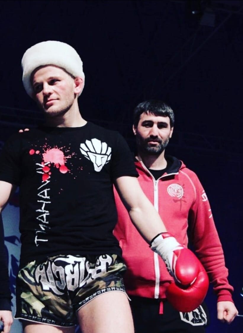    Александр Писарев (на переднем плане) скончался в возрасте 33 летСоцсети клуба «Томагавк»