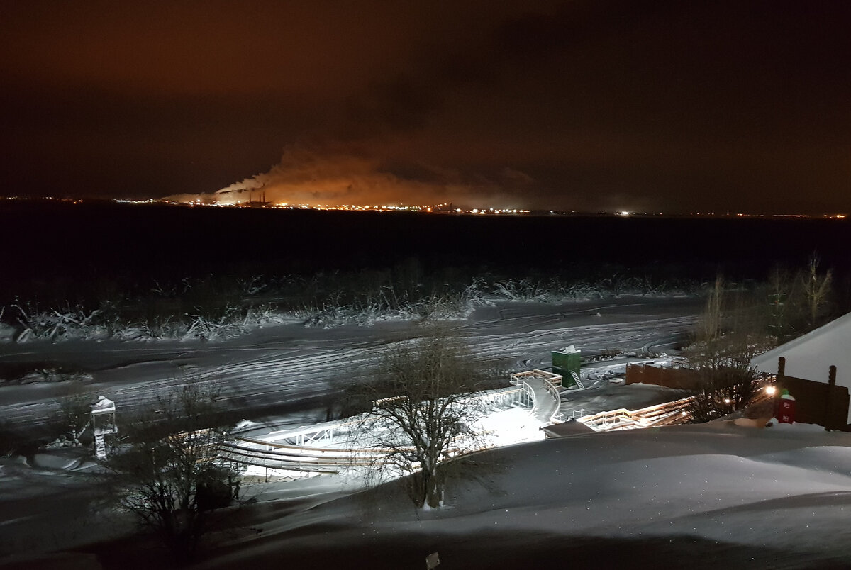 Зарево за Двиной - рабочий город Новодвинск.