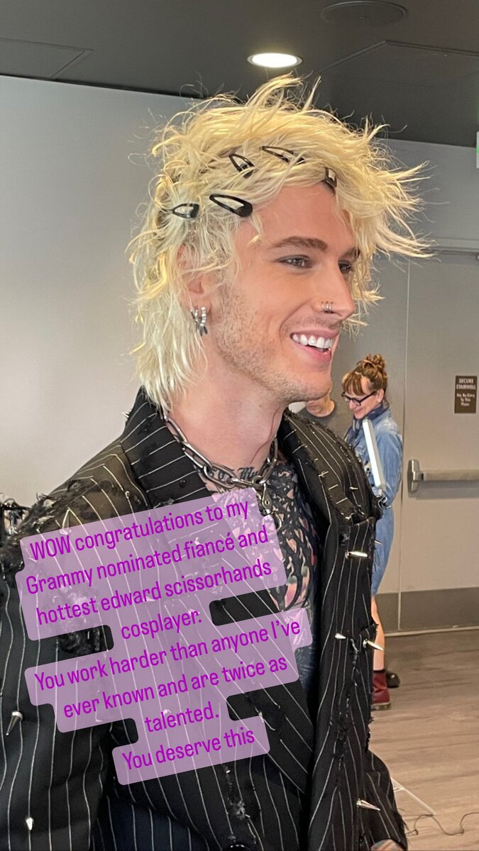    Колсон Бэйкер получил первую номинацию на «Грэмми»Соцсети Меган Фокс