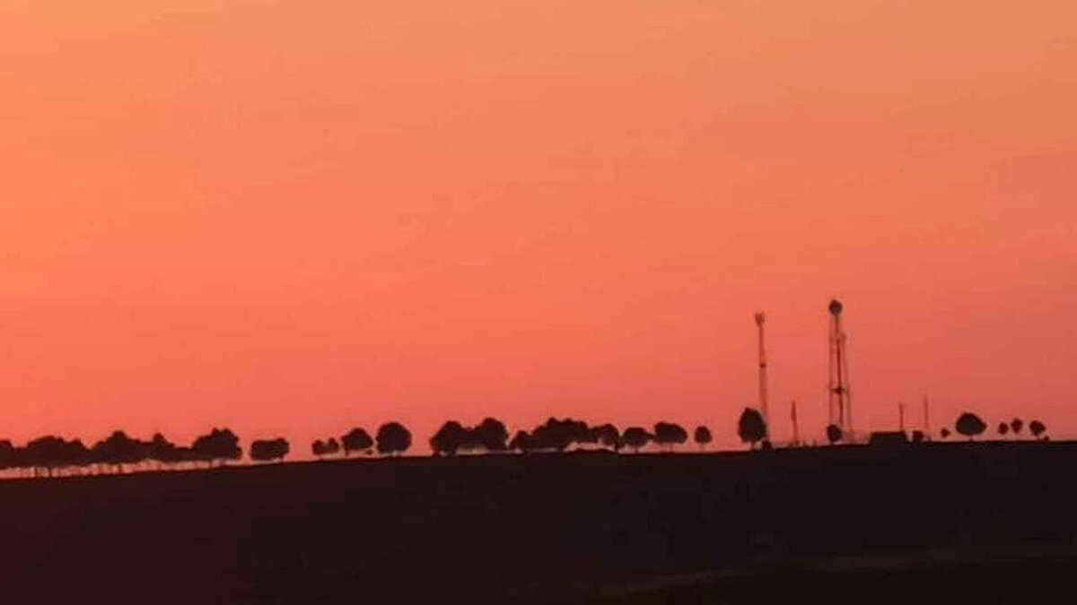 Вместо фото себя, молодой и красивой, пусть будет символизм: каким бы ни казалось небо...–––>