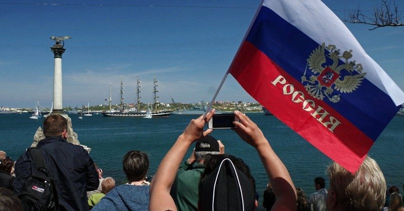 Собирается ли Украина депортировать русских их Крыма?0