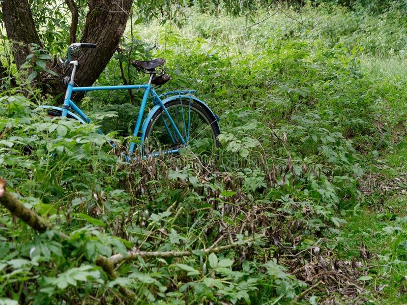 примерно такой,только красный