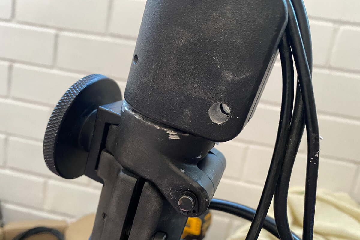 Отверстие готово.