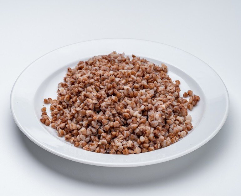 В России цены все повышаются и повышаются. Уже Цены за гречку впервые превысили 100 рублей за килограмм. Таким путём мы скоро и гречку себе позволить не сможем…