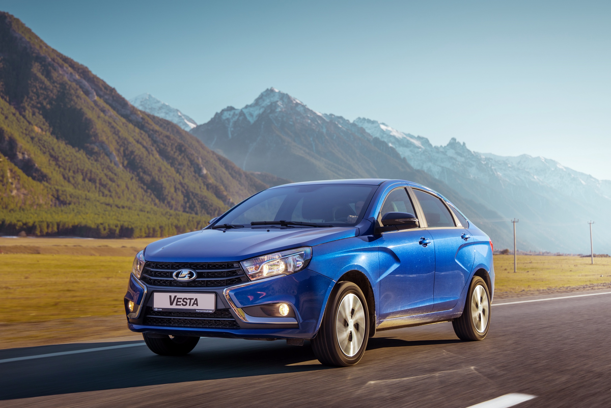На фото Lada Vesta