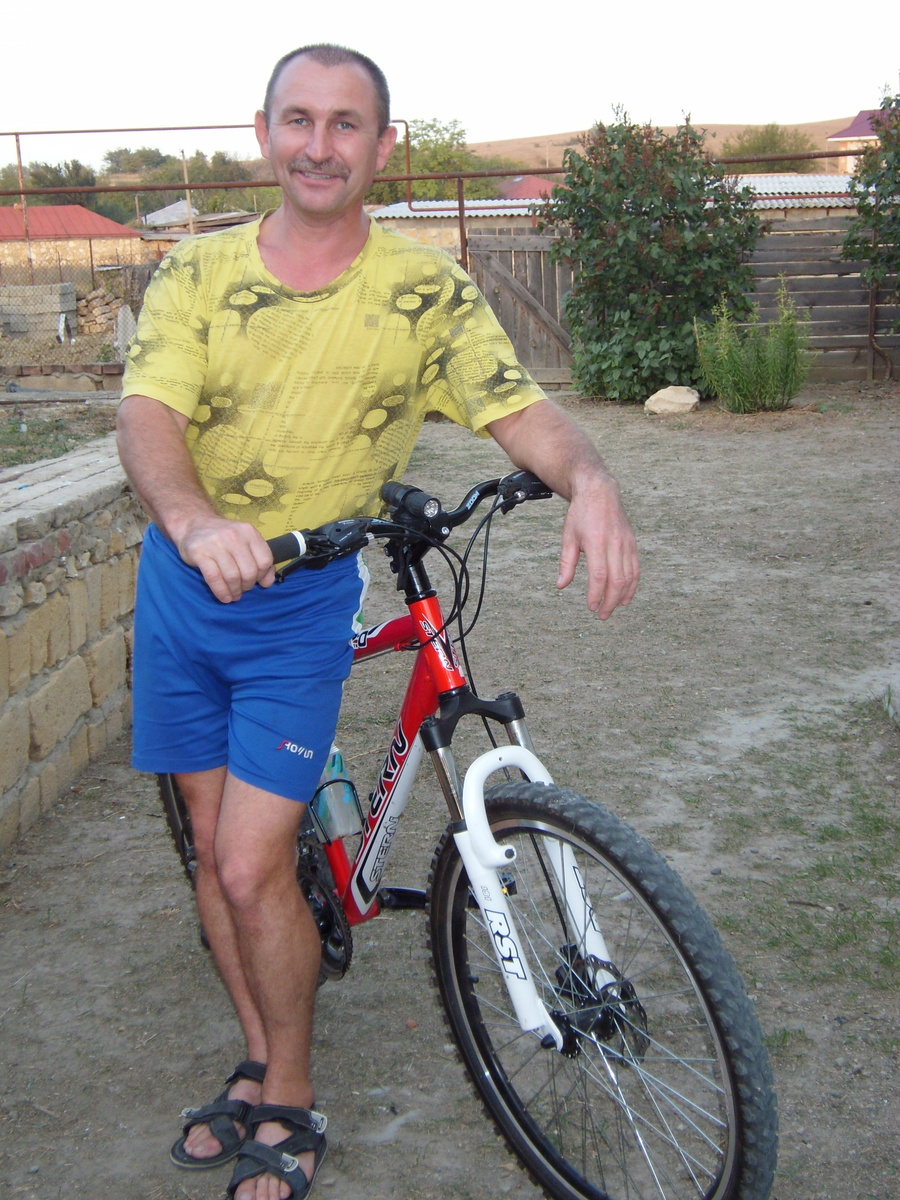 В обнимку с "лучшим другом" - великом