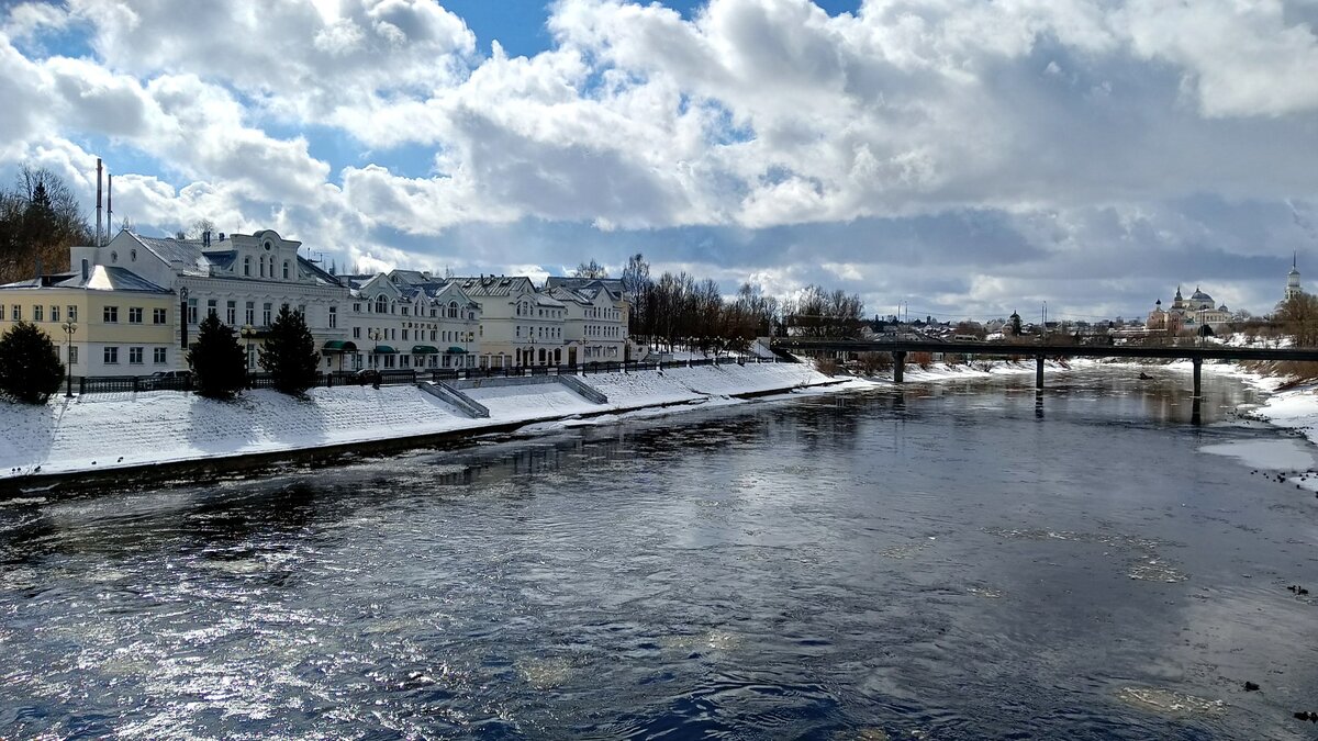 Тверецкая набережная Торжок
