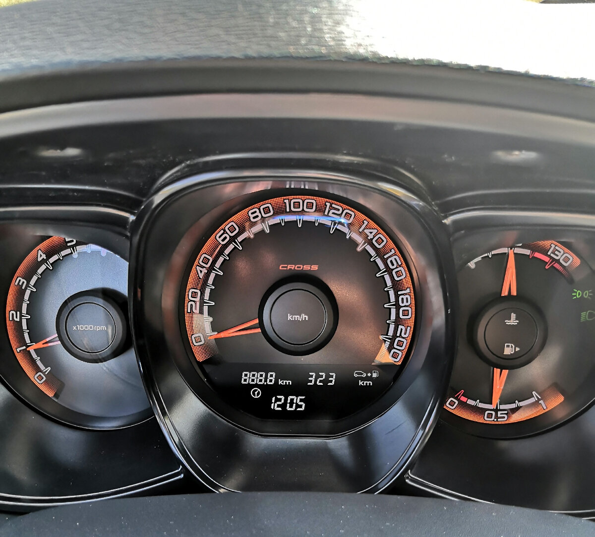 Приборная панель Lada Vesta