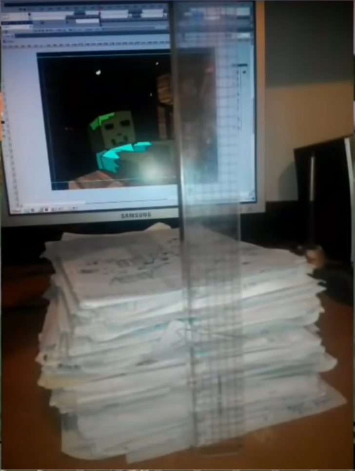 Стопка комиксов в 10см