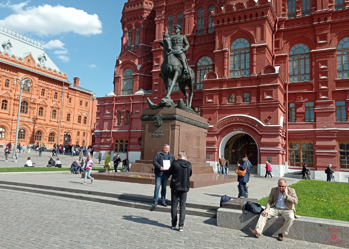 Памятник Маршалу Жукову