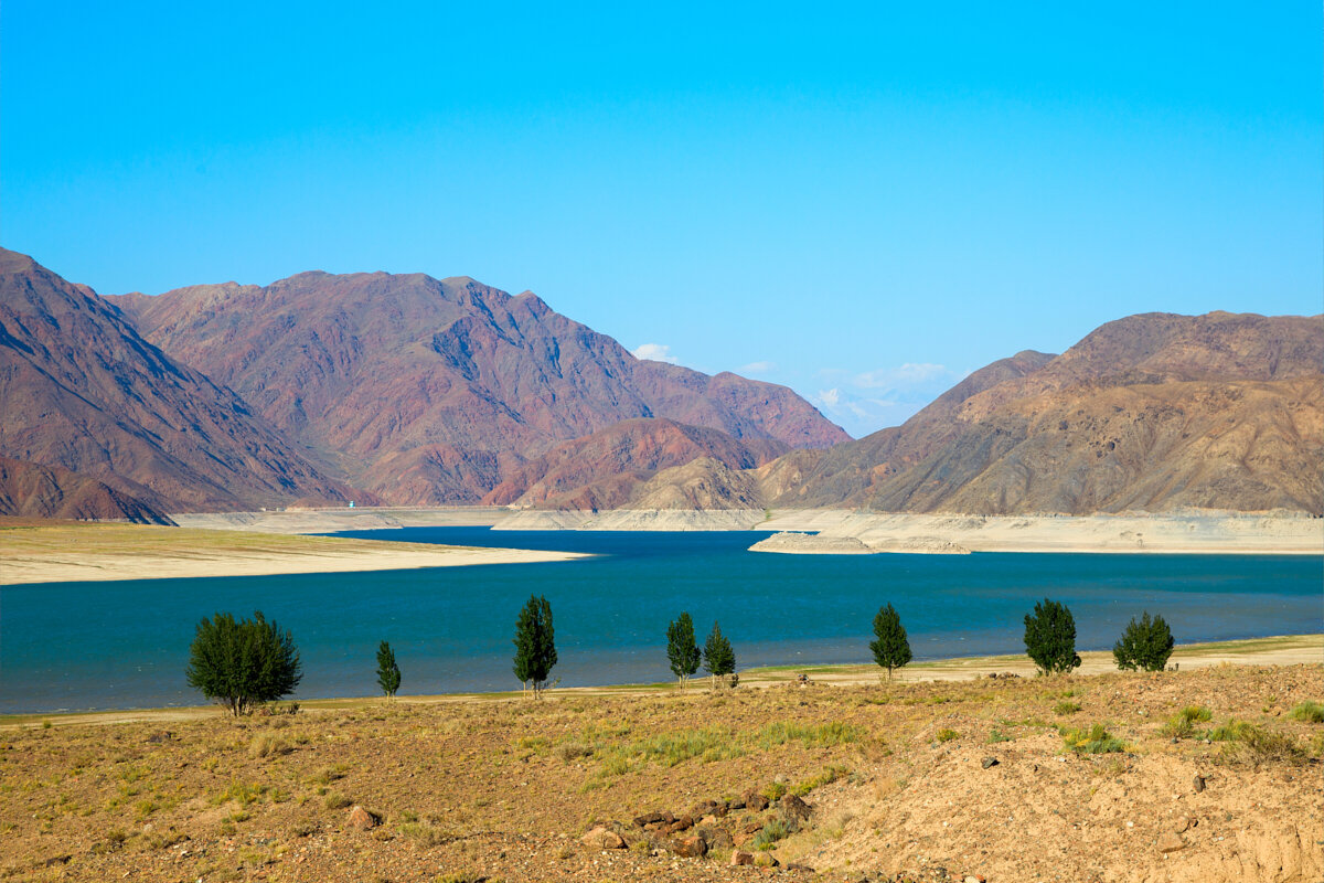 Ехать на иссык куль. Иссык-Куль Киргизия. Киргизия река Иссык-Куль. Орто токойское водохранилище. Киргизия озеро иссыккль.