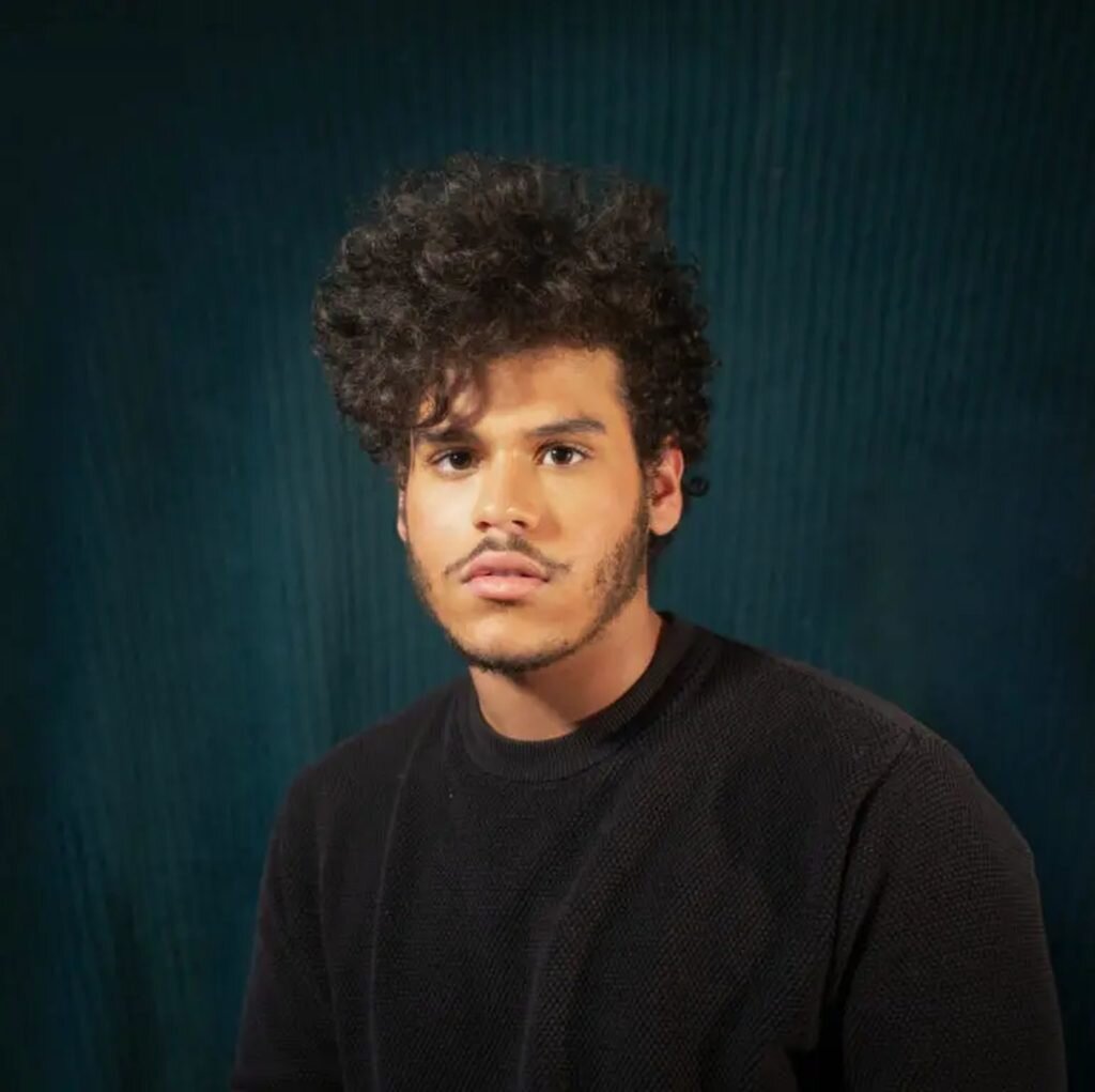     Автопортрет: Carlos Hernandez