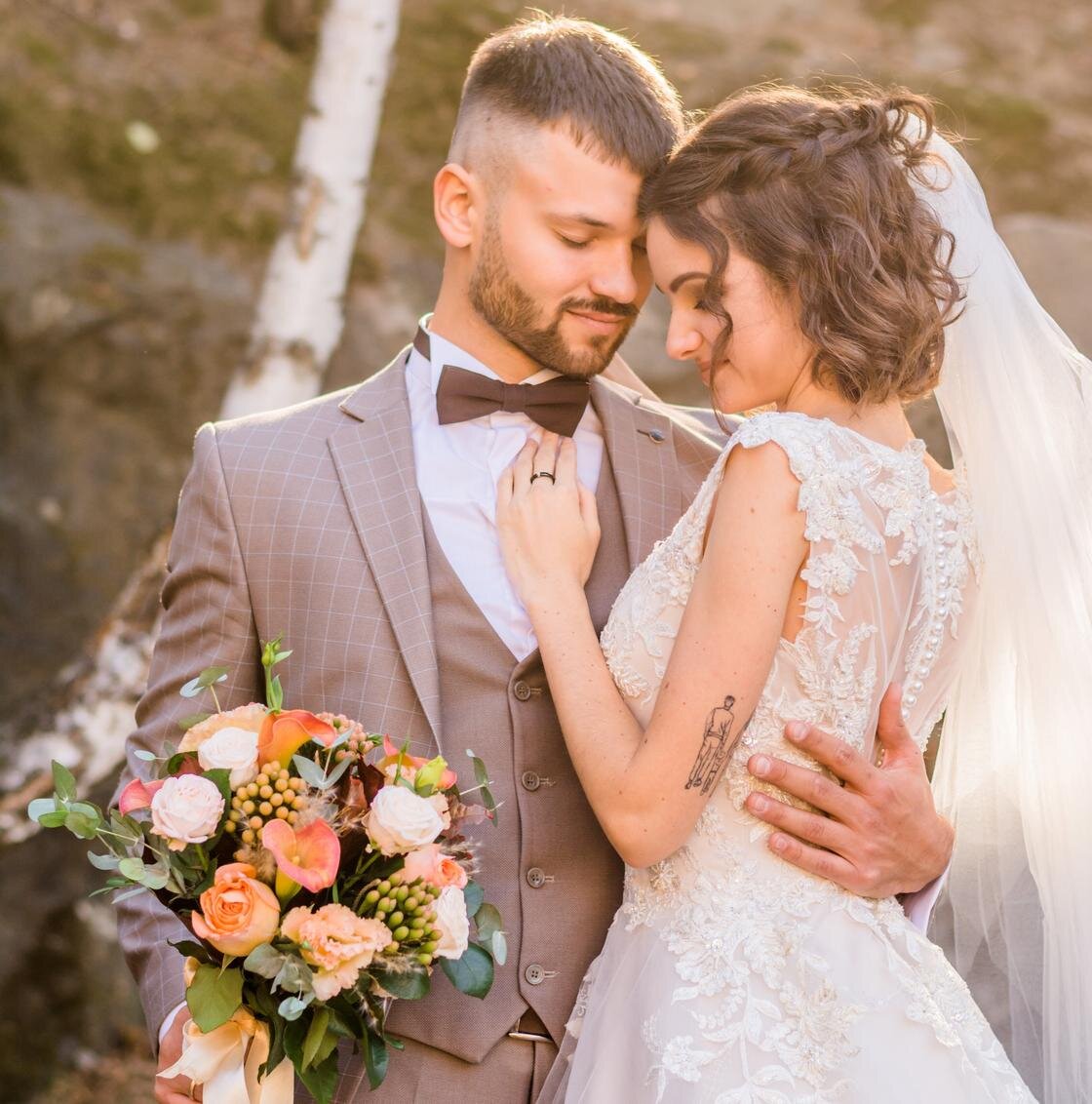    Невеста и жених:Unsplash/Євгенія Височина