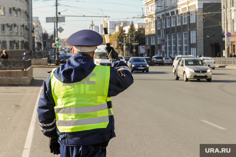    В МВД опровергли информацию об отправке в военкоматы мужчин за рулем