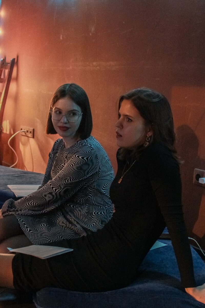 создательницы литературного клуба