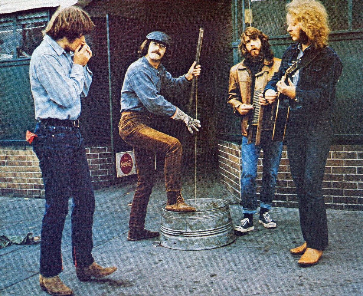 Криденс клируотер ривайвл. Creedence группа. Creedence Clearwater Revival. Creedence Clearwater Revival фото группы. Группа Creedence Clearwater Revival Фогерти
