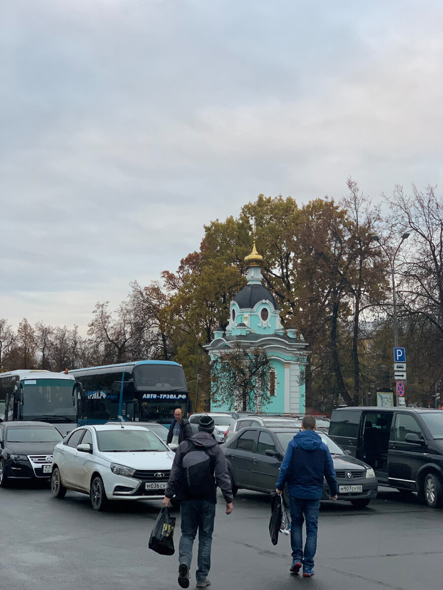 Часовня у вокзала в память об отречении Николая II от престола