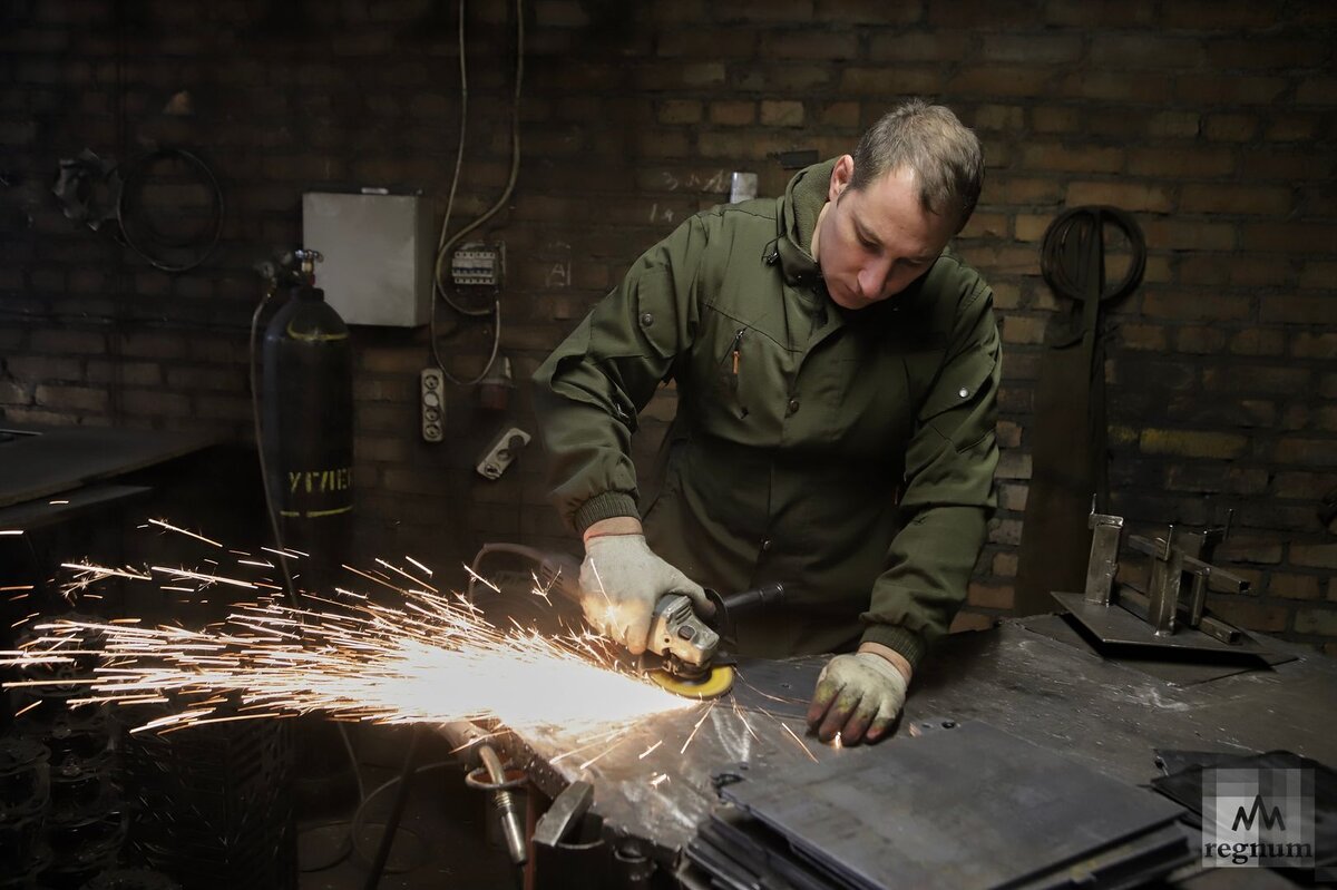    За три недели предприятие переориентировалось на нужды фронта Денис Абрамов © ИА REGNUM
