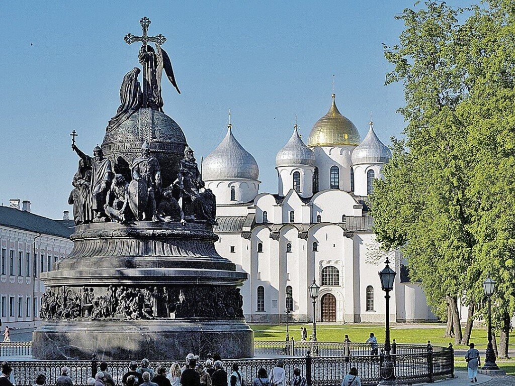 Памятник "Тысячелетие России"