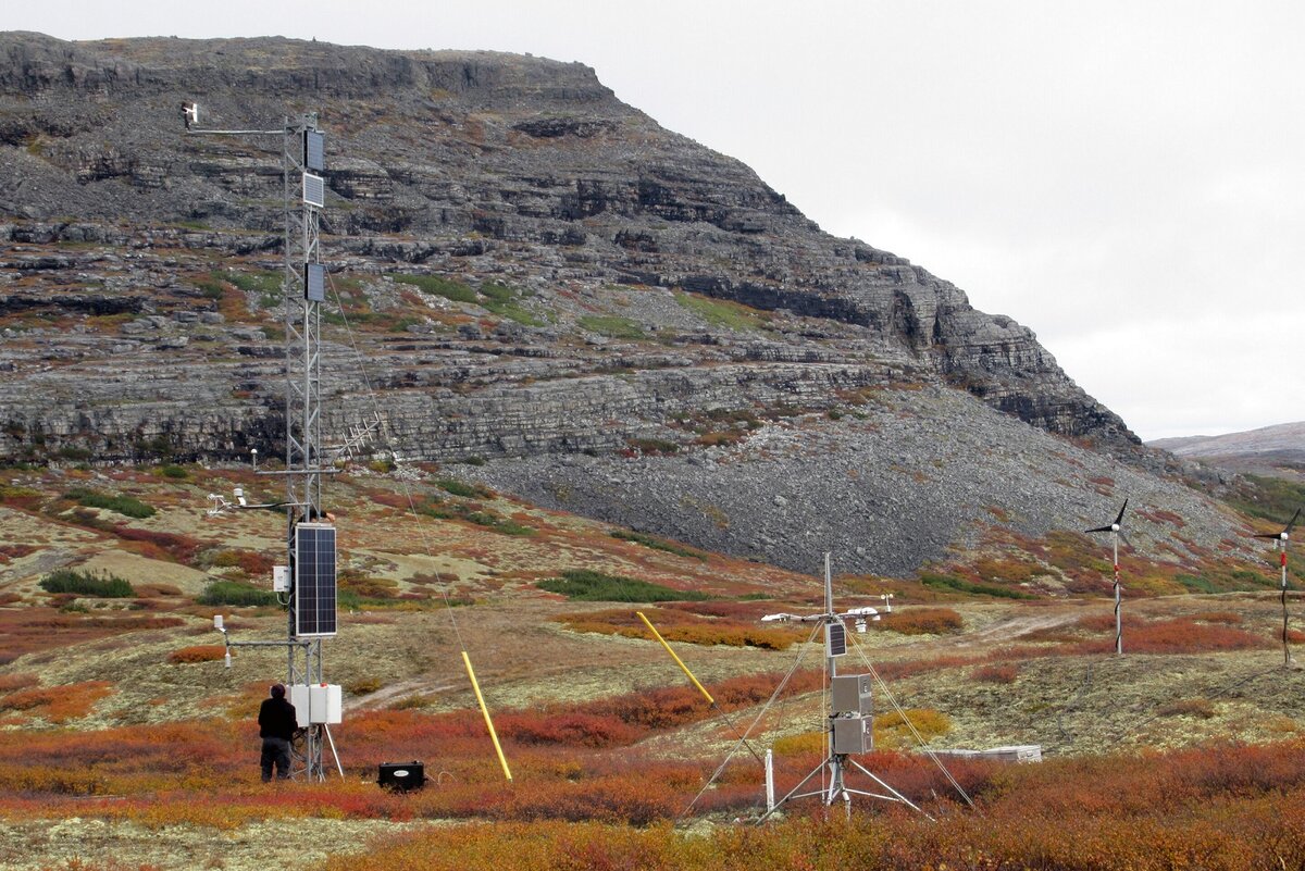    Станция слежения за климатом в КанадеFlorent Domine, Université Laval and CNRS, Canada